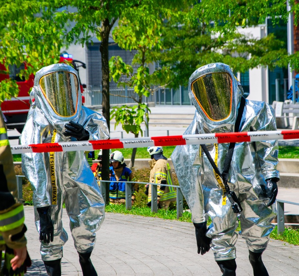 Undichte Chlorgasflasche in Hallenbad